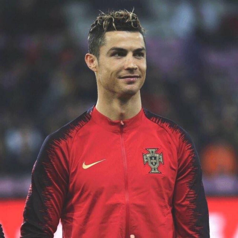 波媒：莱万与巴萨均未确定是否续约，将等到明年再做决定（波媒：莱万与巴萨续约尚无定论，决定待明年）