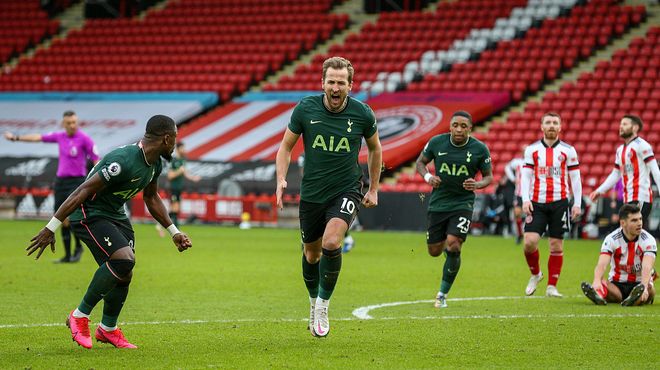 福登英超进球数达到63球，超越62球的贝克汉姆及亚亚·图雷（福登英超生涯第63球，超越贝克汉姆与亚亚·图雷）