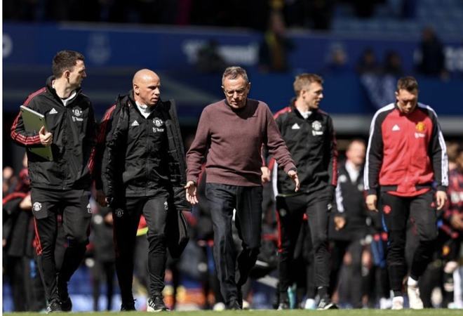 NBA交易市场动态：快船完成外援引进,（NBA交易快讯：快船官宣外援加盟）