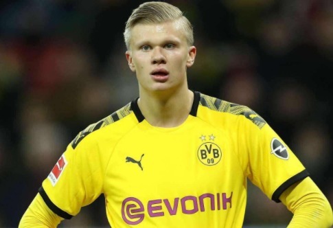 拜仁已连续19场联赛进球2+，有望追平自己保持的德甲纪录（拜仁联赛已19场至少进两球，剑指追平其保持的德甲纪录）